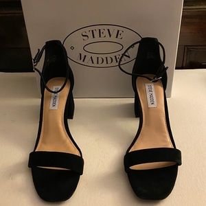 STEVE MADDEN BLACK SUEDE SANDALS